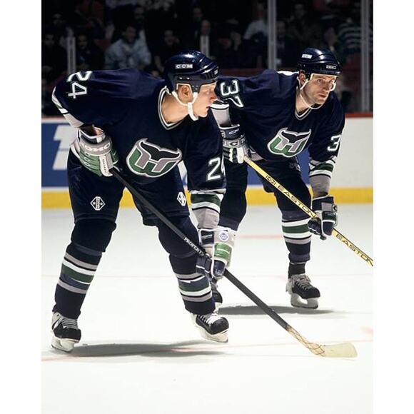 Hartford Whalers 90s CCM Maska away jersey XL navy Connecticut NHL vintage - Picture 8 of 9